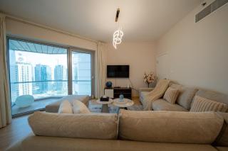 Homes & Beyond l 2BR in the Heart of Dubai Marina - 6
