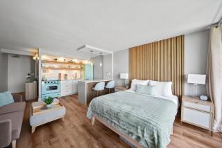 Luxury Waikiki Condo with Retro Charm & FREE Parking - Honolulu - 0