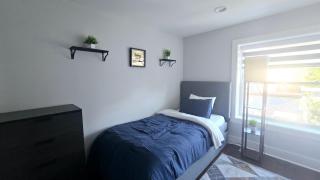 Modern, Chic, 3bd, Metro Accessible and Free Parking - Washington - 9