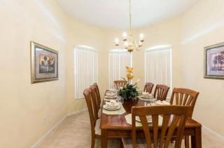 64 - Great 4 Bed Villa with South Facing Pool and Spa - Davenport - 1