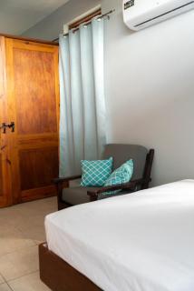 Hidden Treasure - Gros Islet - 1