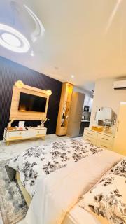 Hilton Essence Studios, Airport-Accra - 5