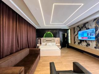Stylish Apartments with Swimming Pool in Abuja's Richest Neighborhood - Abuja - 0