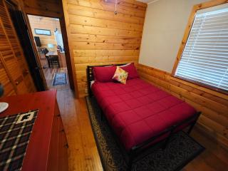 Bear Escapes II Affordable Luxury Cabin - Sugarloaf - 1