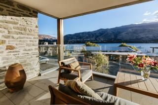 Lakeside central 3 bdrm Luxury! - Wanaka - 0