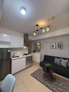 Azure Residences Penthouse - 5