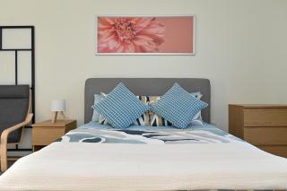 Bike, Hike, Relax -Cozy Stay by BLT & Bluff Trail - 2