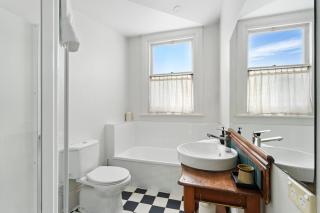 3 Bedroom House - Sandy Bay - 2