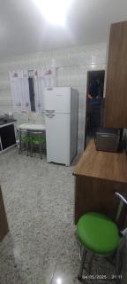 Casa com 5 cômodos, 1 quarto pronto para aluguel de temporada em Taboão da Serra - Taboão da Serra - 1