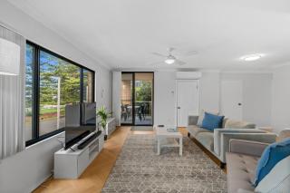 Esplanade Escape - Beachfront Family Bliss - Wollongong - 2