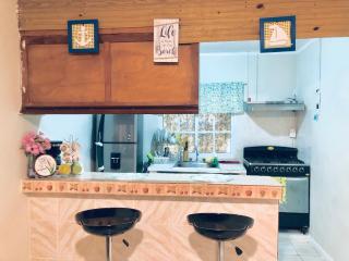 The Lee House - 8