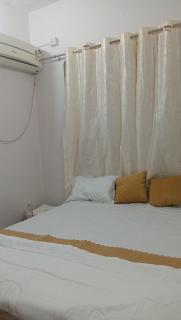 Maa Sanktha P Gest House - 4