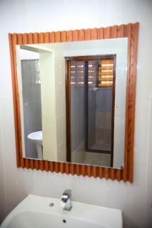 New Stylish 1 Bedroom Adjiringanor - 7