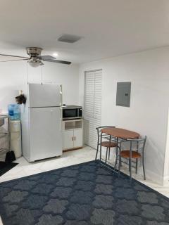 Exec Suites 7 min to Ocean - Pompano Beach - 5