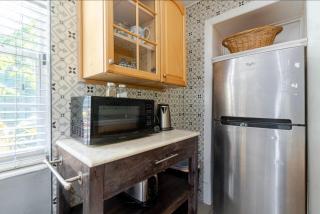 The Artist's Cottage - 2