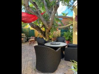 The Artist's Cottage - 1