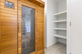 Riverfront Family Home in Mildura - 7