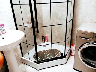 Booking - Batoemi - 7
