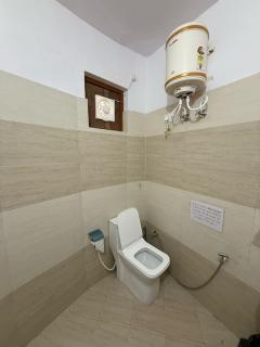 Chandra Villa Homestay - Nainital - 8