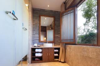 House Boss 花雨东林 - 2