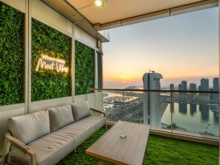 Sensational direct Sea, AIN View and Palm Jumeirah in Dubai Marina - 9