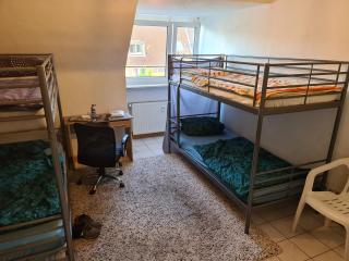 Raum in AE max 4 B - Essen - 0