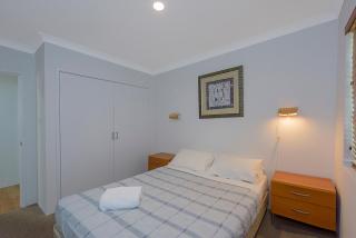 Blue Horizon Retreat - Broadwater - 9