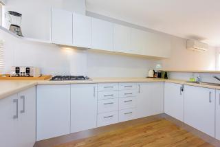 Blue Horizon Retreat - Broadwater - 5