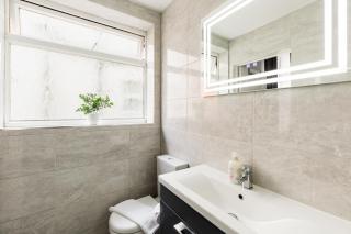 1-Bedroom Apartment in Leamington Spa with Free Parking - Royal Leamington Spa - 7