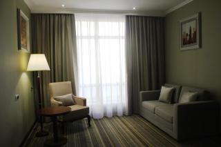 Shera Inn Hotel - Almaty - 8