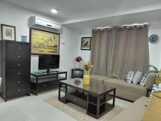 Apartosuites Makati Legazpi - Manila - 0