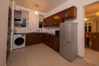 Luxury 3 Bed Apartment in Colombo - Second Floor - Sri Jayewardenepura Kotte - 4
