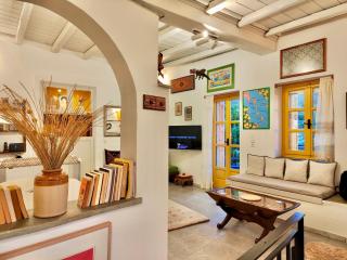 Ioulis Century Home - Yulis - 7