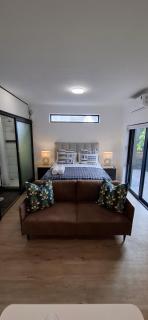 Blouberg Luxury Studio Apartment - 8
