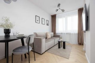 Bright Apartment Close to PGE with Parking by Noclegi Renters - Varsovie - 0