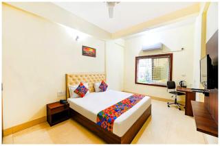 Hotel Triple Tree Near Bhubaneswar Railway Station - Lift and Restaurant Facilities - Fully Air Conditioning Rooms - Top Rated Hotel In Bhubaneswar - Bhubaneshwar - 5