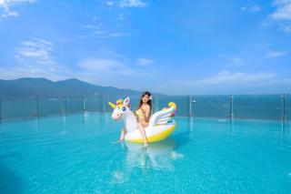 Canvas Danang Beach Hotel - 0