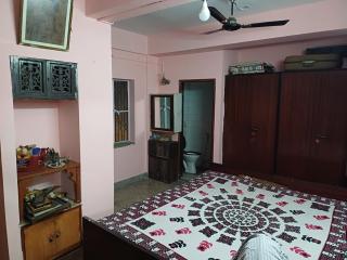 Furnished 2bhk flat in Dhakuria, South Kolkata - Calcuta - 7