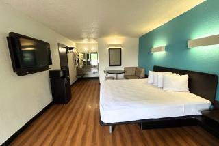 Blueway Inn Beeville Extended Stay - 8