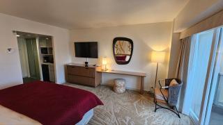 Ala Moana Hotel by Final Form - 2