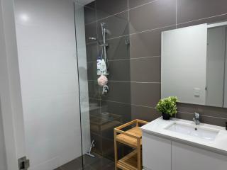 Cosy 3-Bedroom with 3 double bed with great location at Rosebery Apartment - Sydney - 3