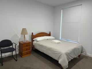 Cosy 3-Bedroom with 3 double bed with great location at Rosebery Apartment - Sydney - 7