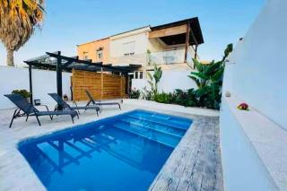 Vacker villa med privat pool, lounge och stor grillplats - 7