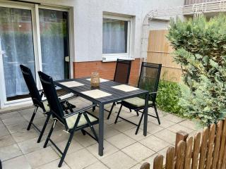 stylish living oasis - 2