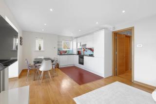 Lovely 2 Bedroom Apartment 5 Min Walk from ExCel - Londra - 8