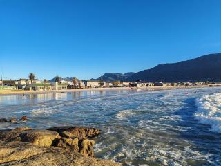 Sunny Cove Stays - Fish Hoek - 8