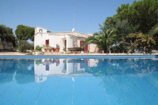 Villa vista mare, piscina e parco giochi - Polignano a Mare - 0