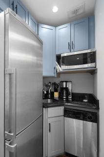 Modern Manhattan Stay in Prime Spot - New York - 4