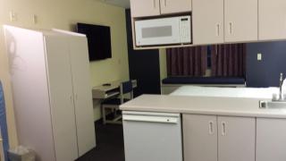 Red Roof Inn & Suites Euless - DFW Airport Southwest - Euless - 7