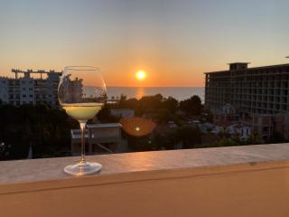 Romantic Sunset&Seaview Apartment - Golem - 8
